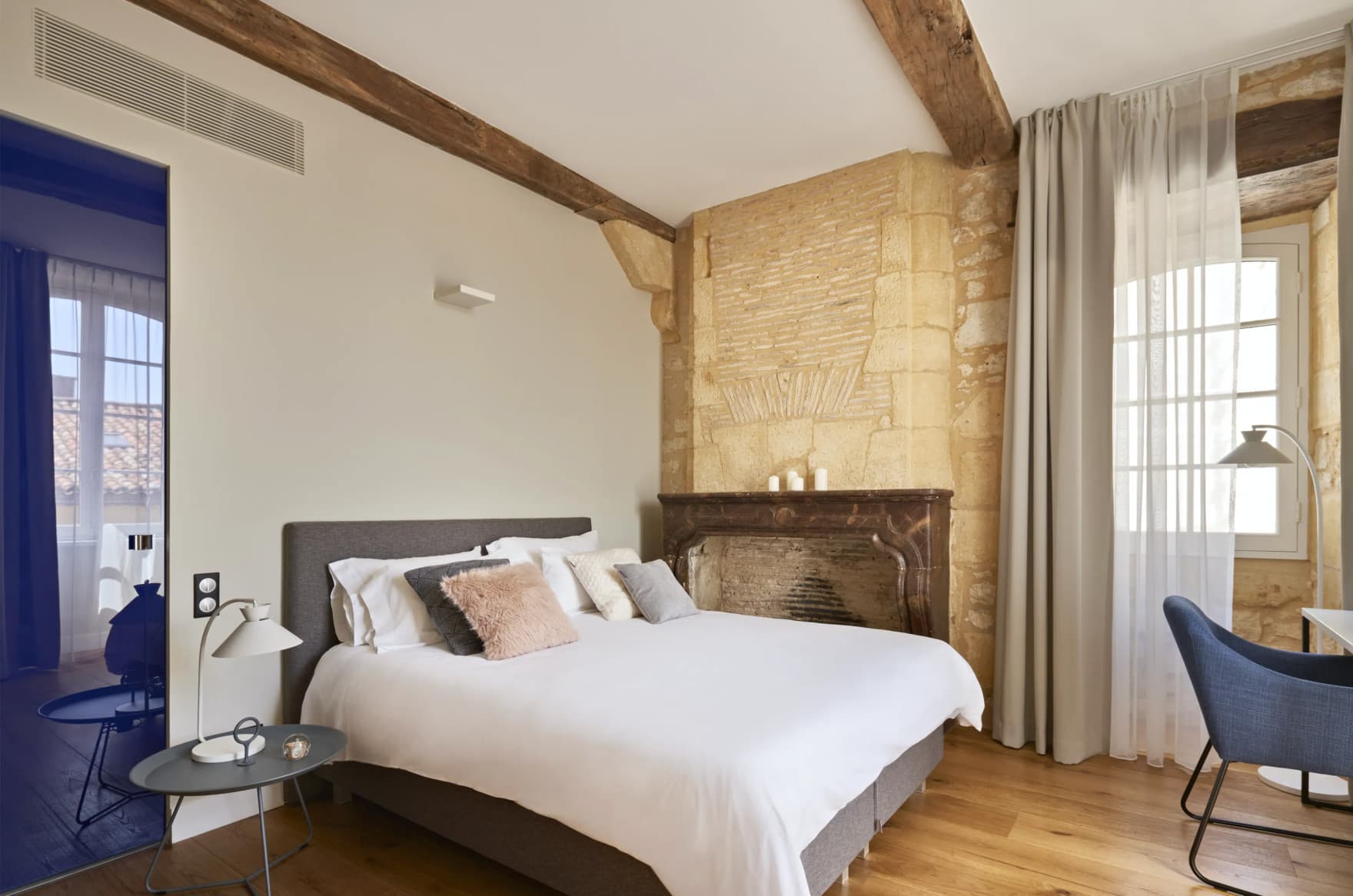 Stay relaxed at hideauts